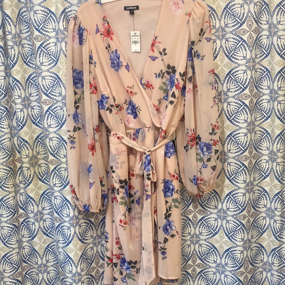 NWT Express Faux Wrap Floral Dress size XL